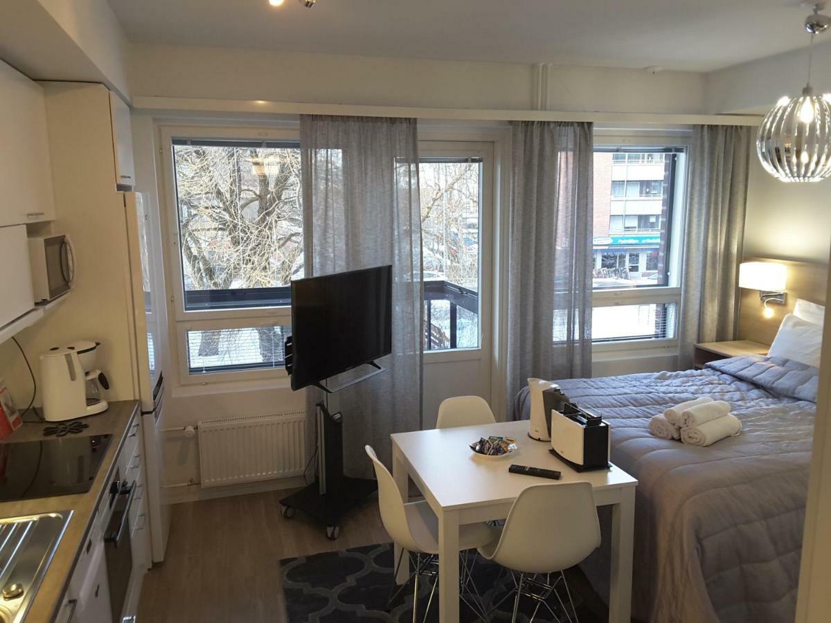 City Apartments With Balcony Ροβανιέμι Εξωτερικό φωτογραφία